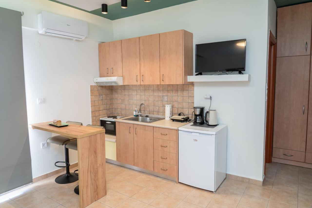The Whole Packet C5 Center With Parking Apartment Larissa Exterior foto
